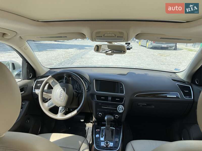 Внедорожник / Кроссовер Audi Q5 2013 в Каменец-Подольском