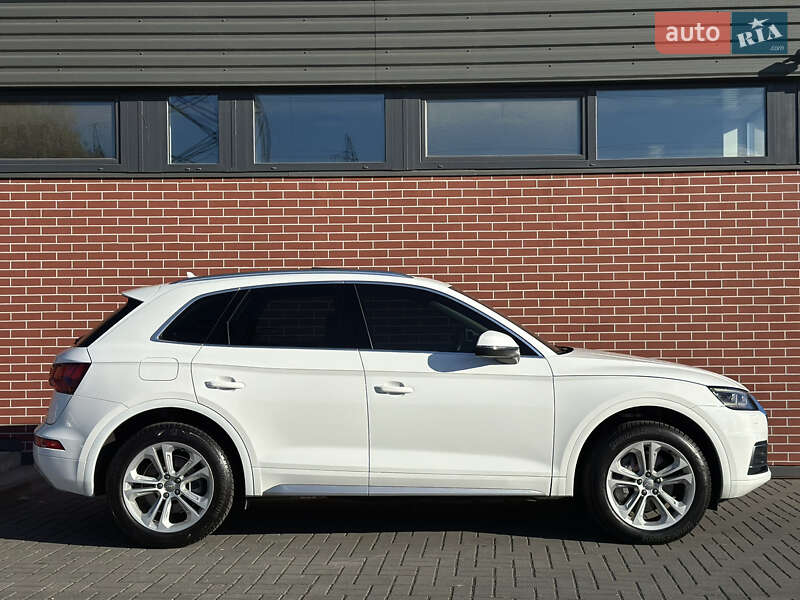 Внедорожник / Кроссовер Audi Q5 2018 в Львове