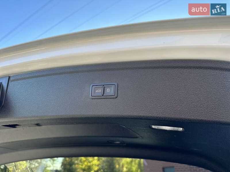 Внедорожник / Кроссовер Audi Q5 2018 в Львове