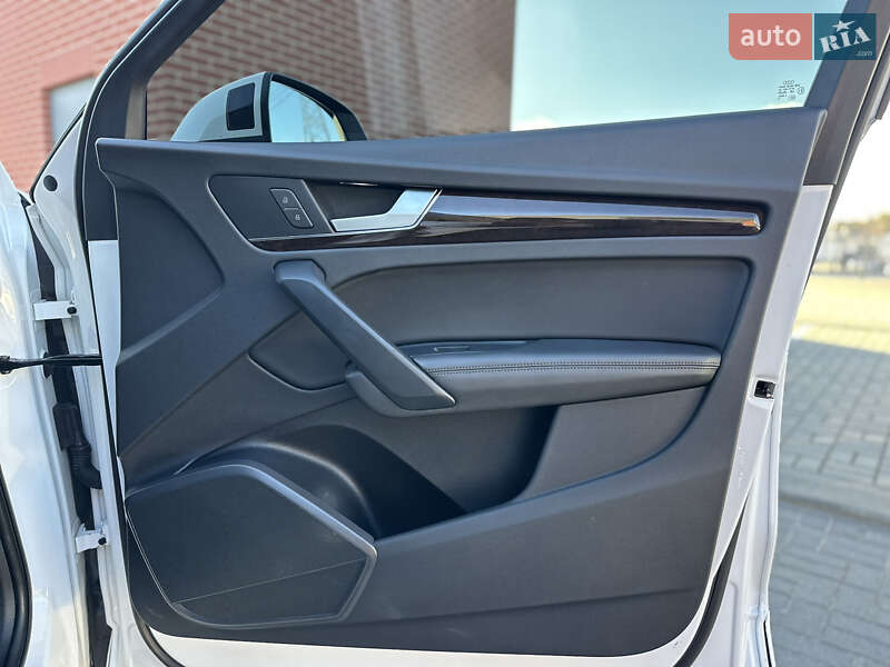 Внедорожник / Кроссовер Audi Q5 2018 в Львове