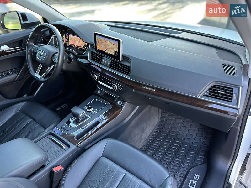 Внедорожник / Кроссовер Audi Q5 2018 в Львове