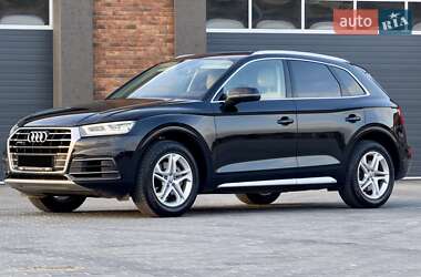 Внедорожник / Кроссовер Audi Q5 2019 в 
