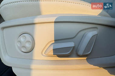 Внедорожник / Кроссовер Audi Q5 2019 в 