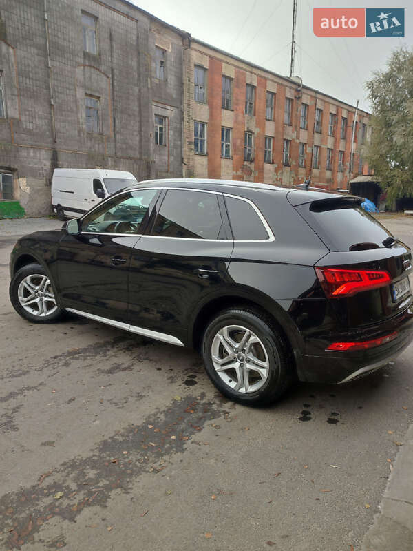 Внедорожник / Кроссовер Audi Q5 2018 в Корце
