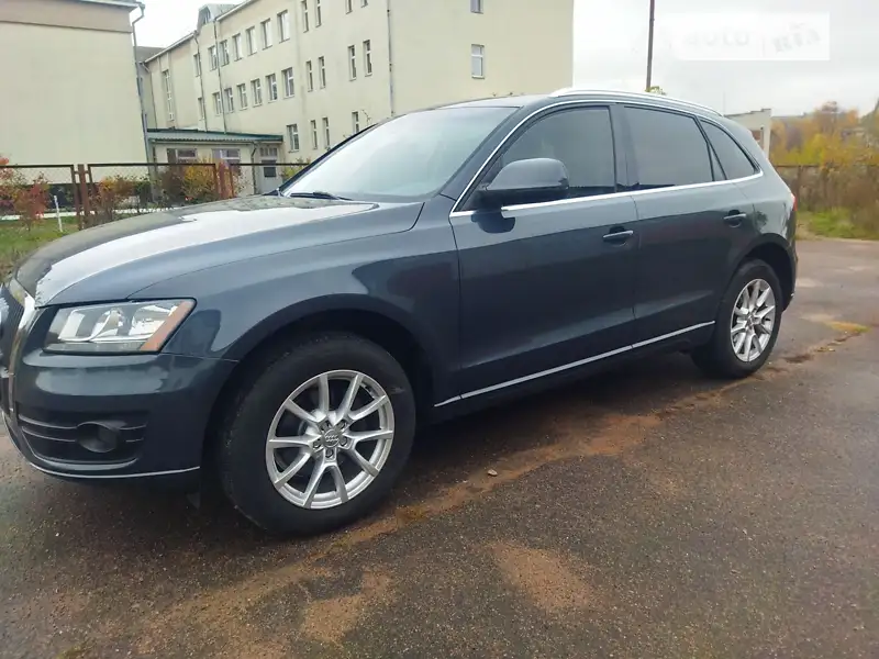 Внедорожник / Кроссовер Audi Q5 2011 в 