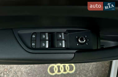 Внедорожник / Кроссовер Audi Q5 2021 в Киеве