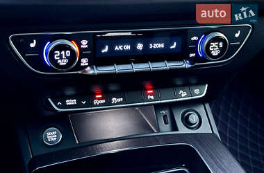 Внедорожник / Кроссовер Audi Q5 2021 в Киеве