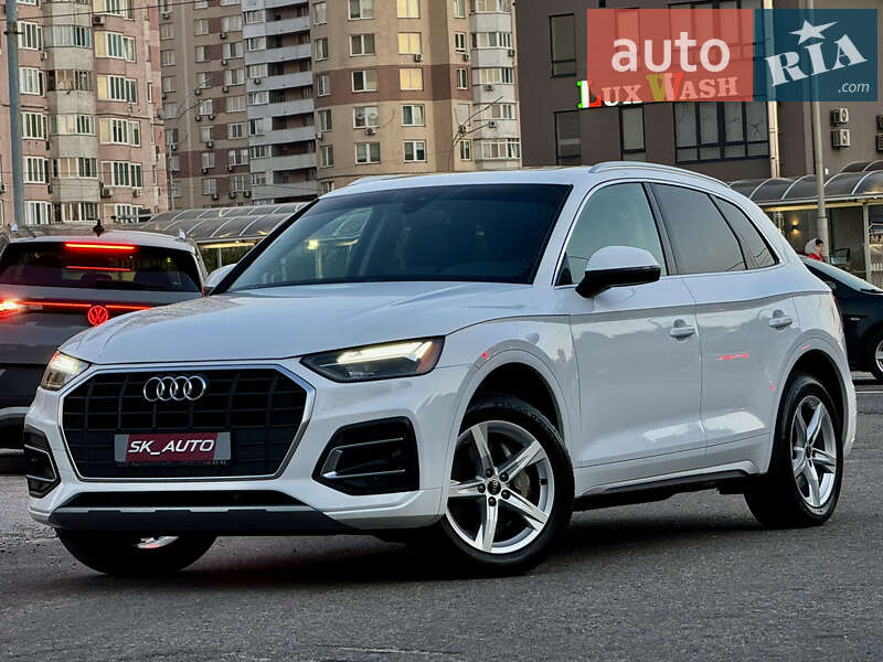 Внедорожник / Кроссовер Audi Q5 2021 в Киеве