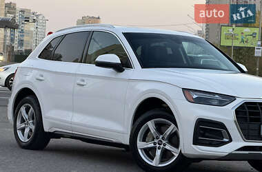 Внедорожник / Кроссовер Audi Q5 2021 в Киеве