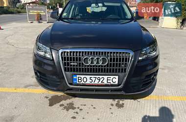 Позашляховик / Кросовер Audi Q5 2010 в Чернівцях