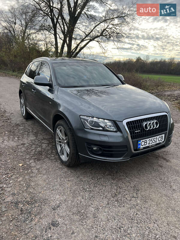 Позашляховик / Кросовер Audi Q5 2011 в Варві