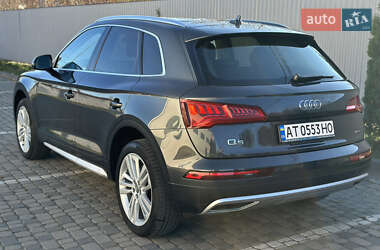Внедорожник / Кроссовер Audi Q5 2019 в 