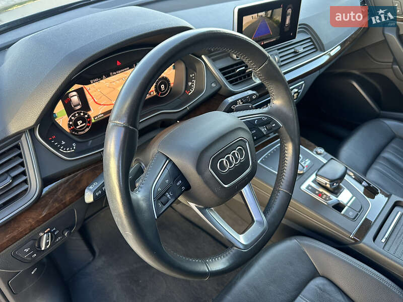 Внедорожник / Кроссовер Audi Q5 2019 в Ивано-Франковске