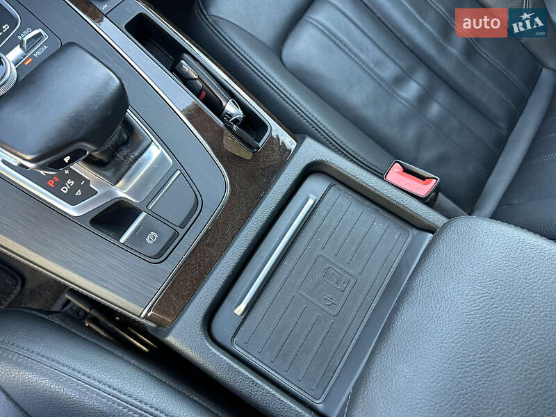 Внедорожник / Кроссовер Audi Q5 2019 в Ивано-Франковске