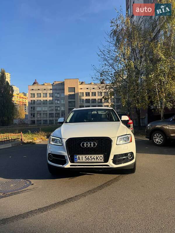 Позашляховик / Кросовер Audi Q5 2016 в Києві