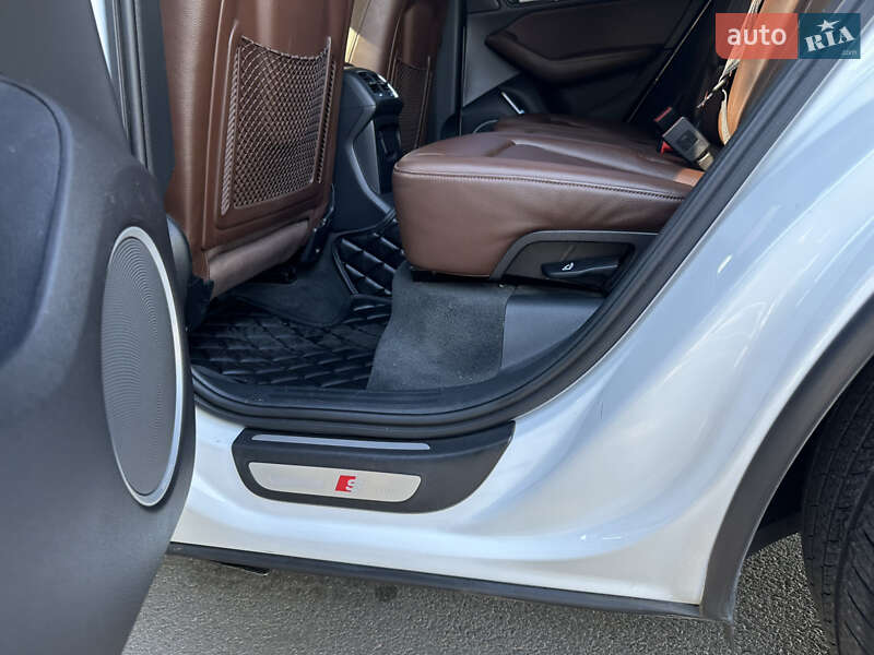 Внедорожник / Кроссовер Audi Q5 2015 в Днепре