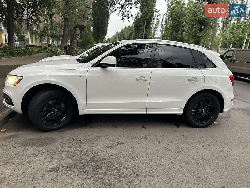 Внедорожник / Кроссовер Audi Q5 2015 в Днепре