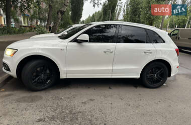 Внедорожник / Кроссовер Audi Q5 2015 в 