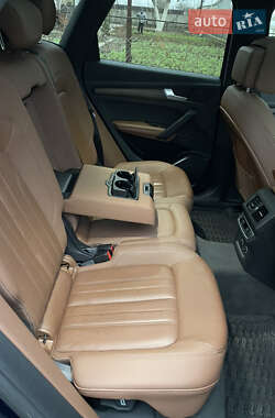 Внедорожник / Кроссовер Audi Q5 2020 в 