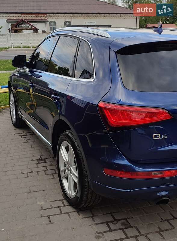 Внедорожник / Кроссовер Audi Q5 2012 в Березному
