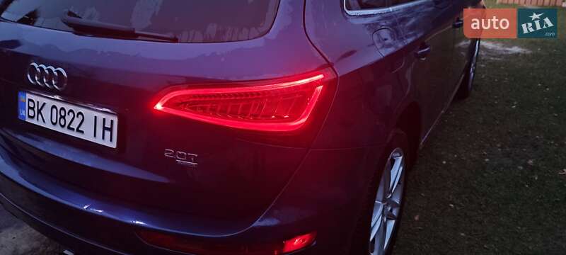 Внедорожник / Кроссовер Audi Q5 2012 в Березному