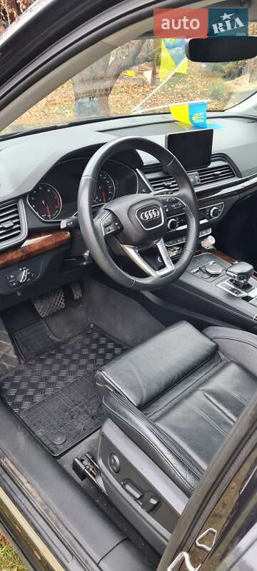 Внедорожник / Кроссовер Audi Q5 2018 в Днепре