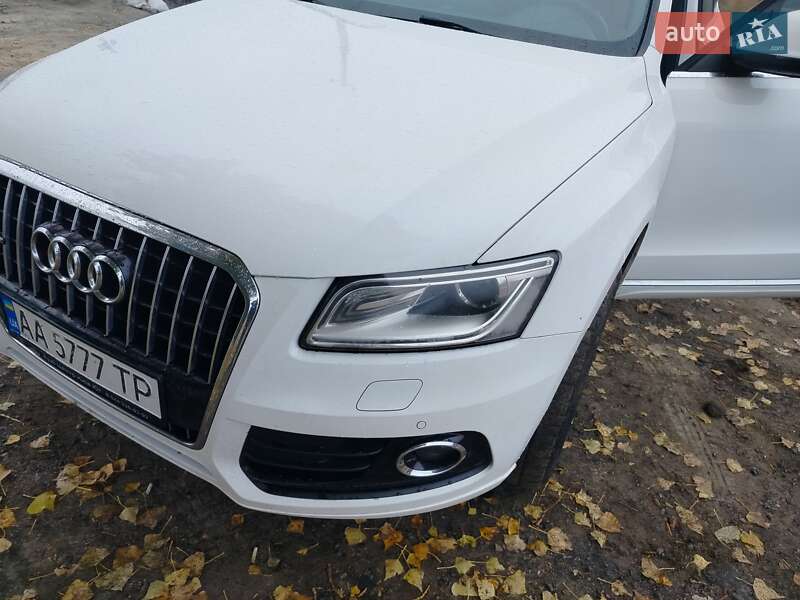 Позашляховик / Кросовер Audi Q5 2012 в Києві