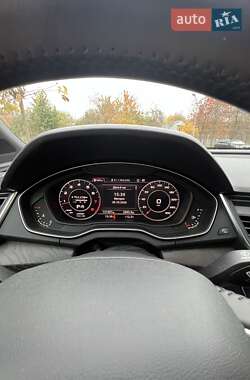 Внедорожник / Кроссовер Audi Q5 2018 в 
