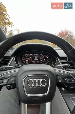 Внедорожник / Кроссовер Audi Q5 2018 в 