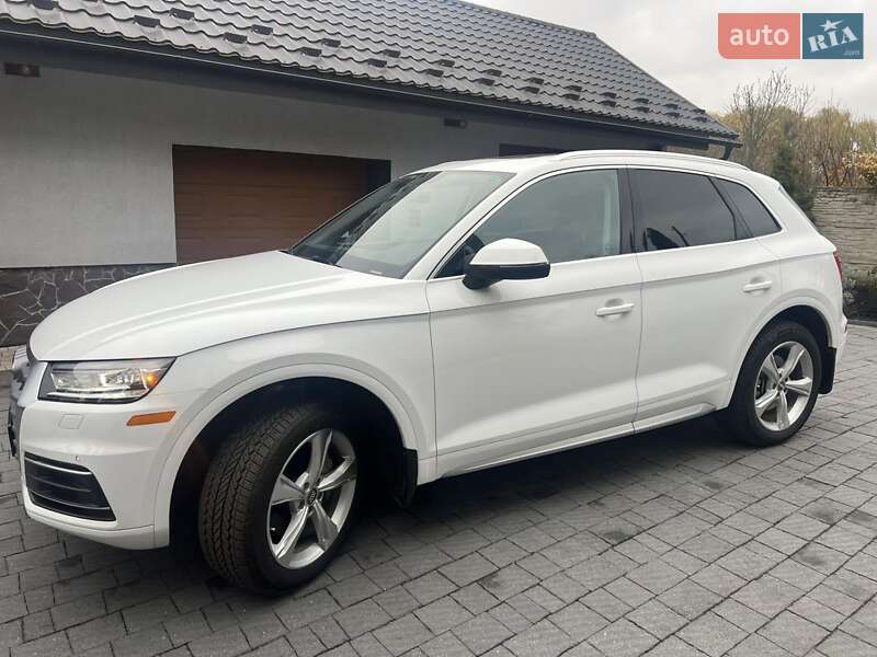 Внедорожник / Кроссовер Audi Q5 2019 в Сокале