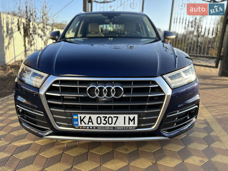 Внедорожник / Кроссовер Audi Q5 2019 в Киеве