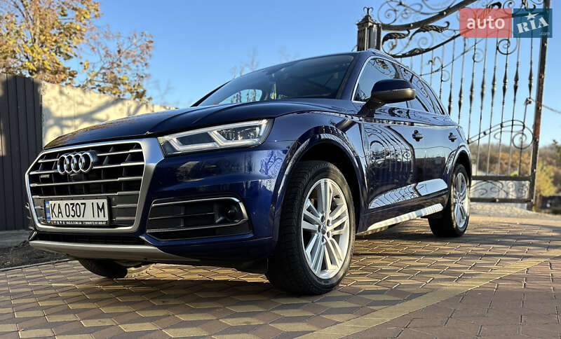 Внедорожник / Кроссовер Audi Q5 2019 в Киеве