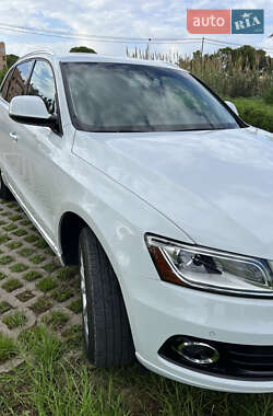 Внедорожник / Кроссовер Audi Q5 2015 в 