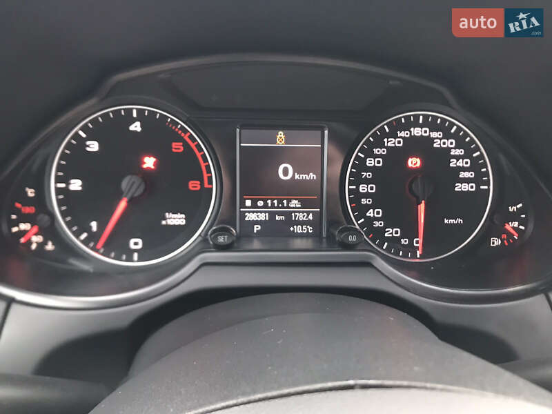 Внедорожник / Кроссовер Audi Q5 2010 в Луцке