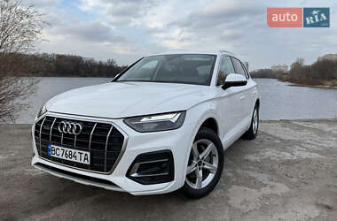 Внедорожник / Кроссовер Audi Q5 2020 в Киеве