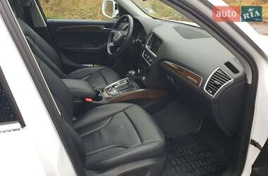 Внедорожник / Кроссовер Audi Q5 2015 в 