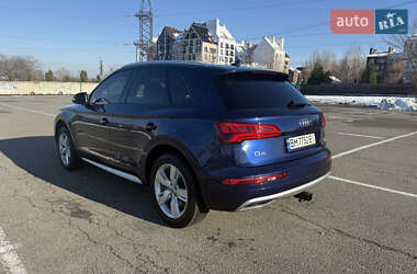 Внедорожник / Кроссовер Audi Q5 2017 в Киеве