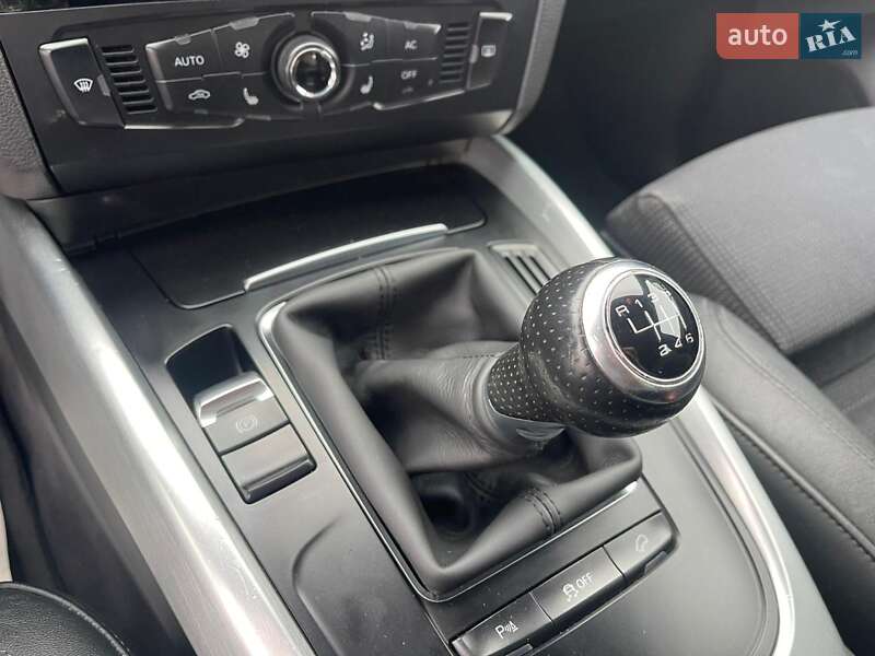 Внедорожник / Кроссовер Audi Q5 2011 в Ужгороде