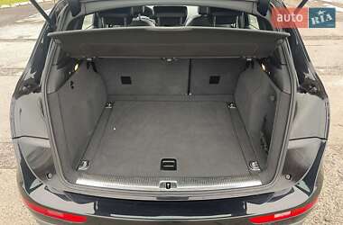Внедорожник / Кроссовер Audi Q5 2011 в 