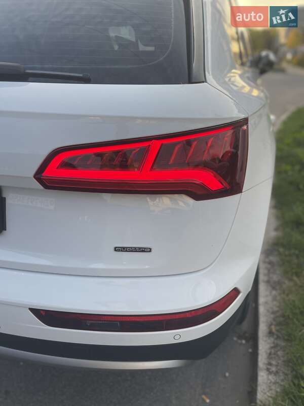 Внедорожник / Кроссовер Audi Q5 2017 в Бердичеве