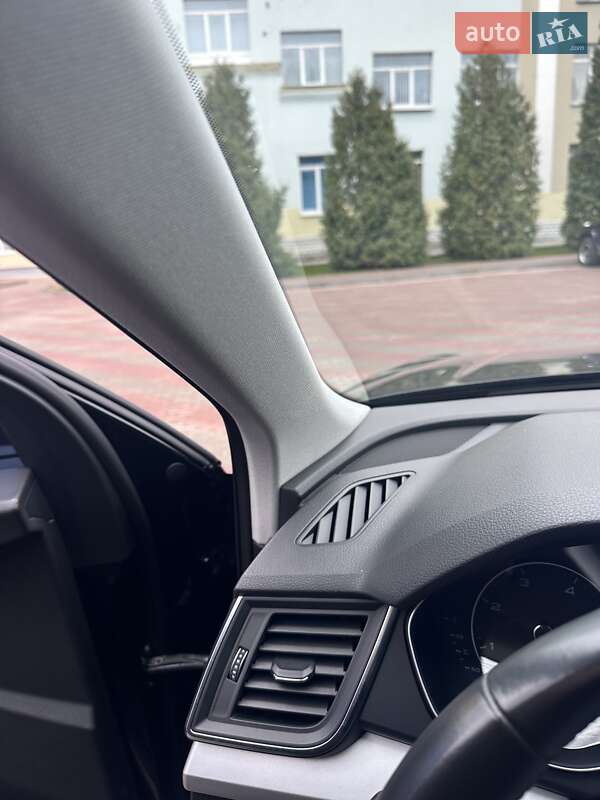 Внедорожник / Кроссовер Audi Q5 2017 в Киеве