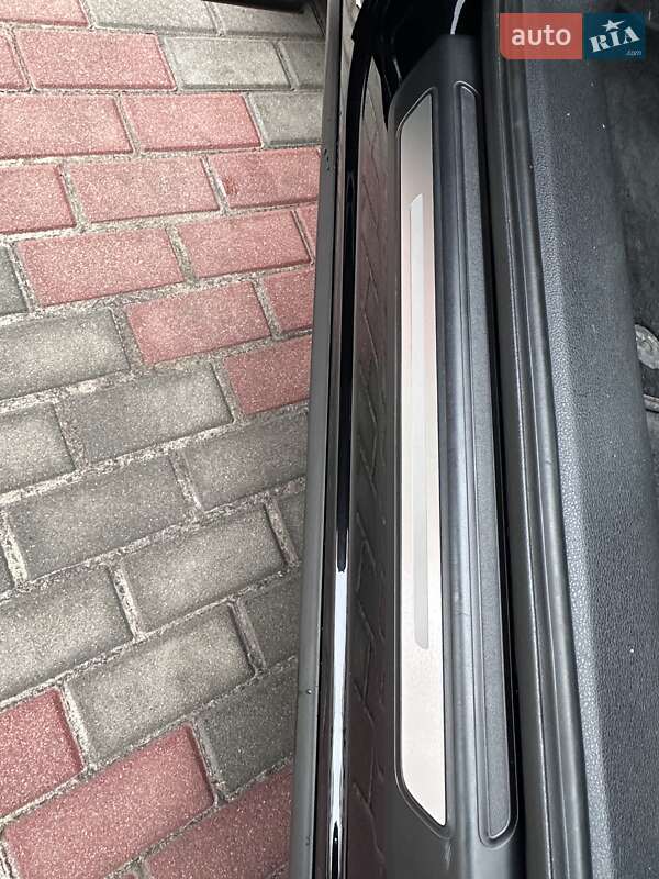 Внедорожник / Кроссовер Audi Q5 2017 в Киеве