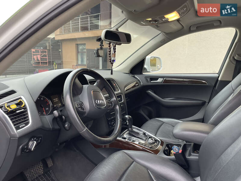 Внедорожник / Кроссовер Audi Q5 2012 в Ивано-Франковске