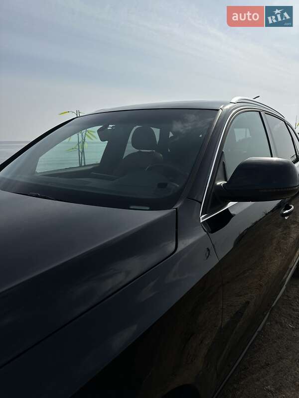 Внедорожник / Кроссовер Audi Q5 2010 в Одессе