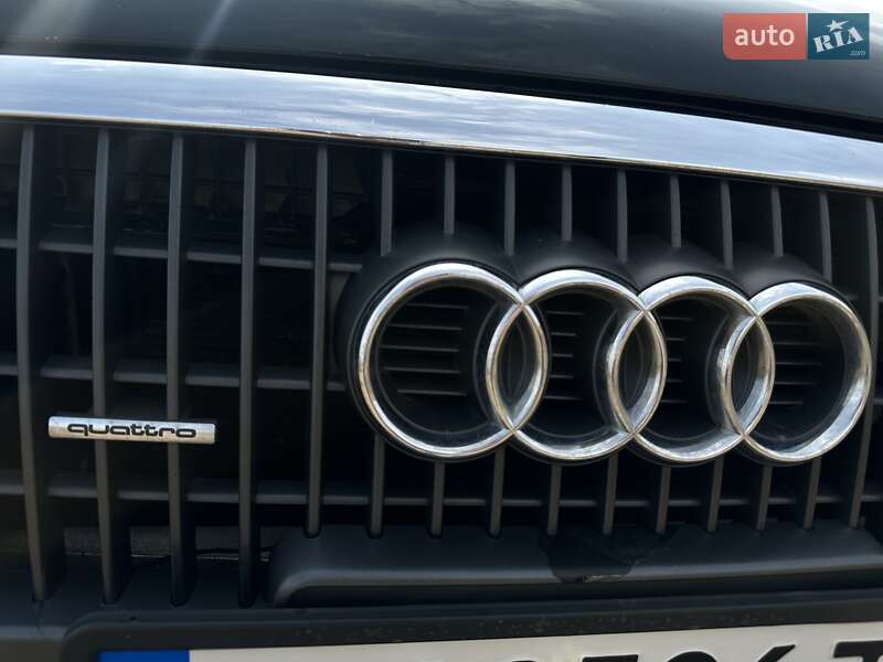 Внедорожник / Кроссовер Audi Q5 2010 в Одессе