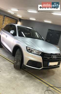 Внедорожник / Кроссовер Audi Q5 2017 в Киеве