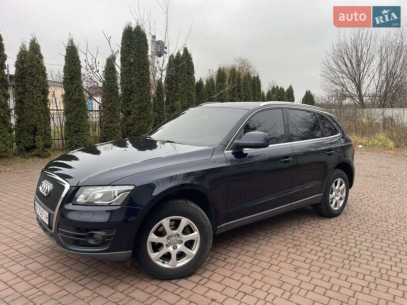 Внедорожник / Кроссовер Audi Q5 2010 в Ровно