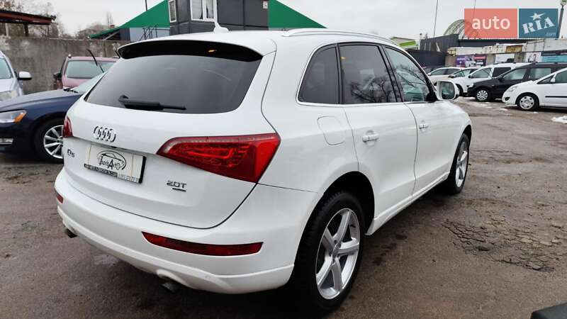Внедорожник / Кроссовер Audi Q5 2011 в Чернигове