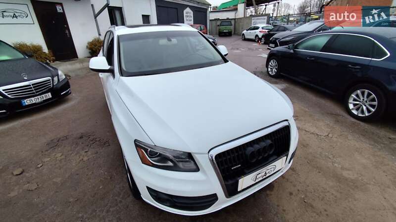 Внедорожник / Кроссовер Audi Q5 2011 в Чернигове