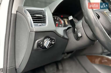 Внедорожник / Кроссовер Audi Q5 2015 в 